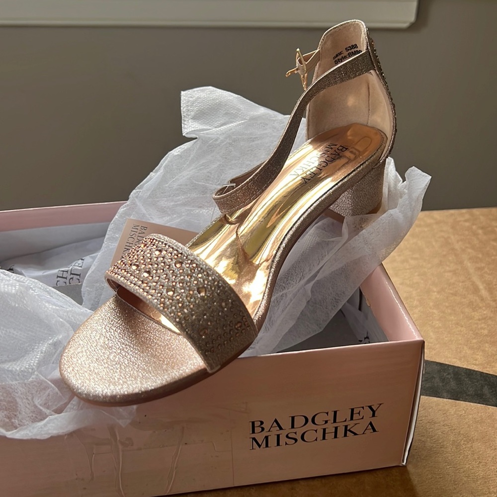 Girls Dress Shoes Badgley Mischka Rose Gold